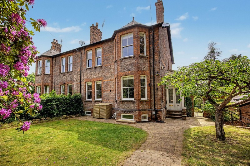Chapel Lane, Hale Barns, WA15
