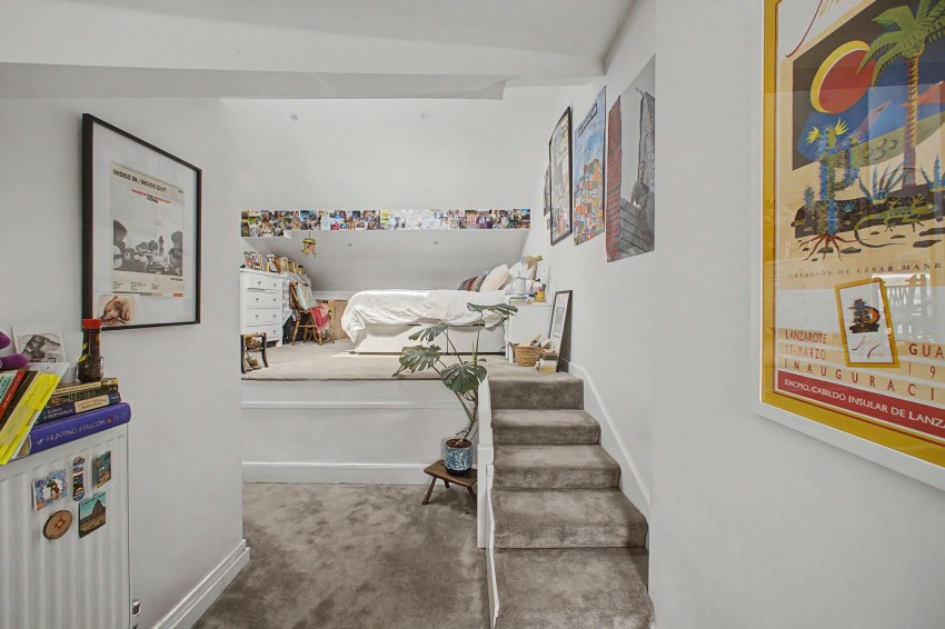 Images for Chapel Lane, Hale Barns, WA15