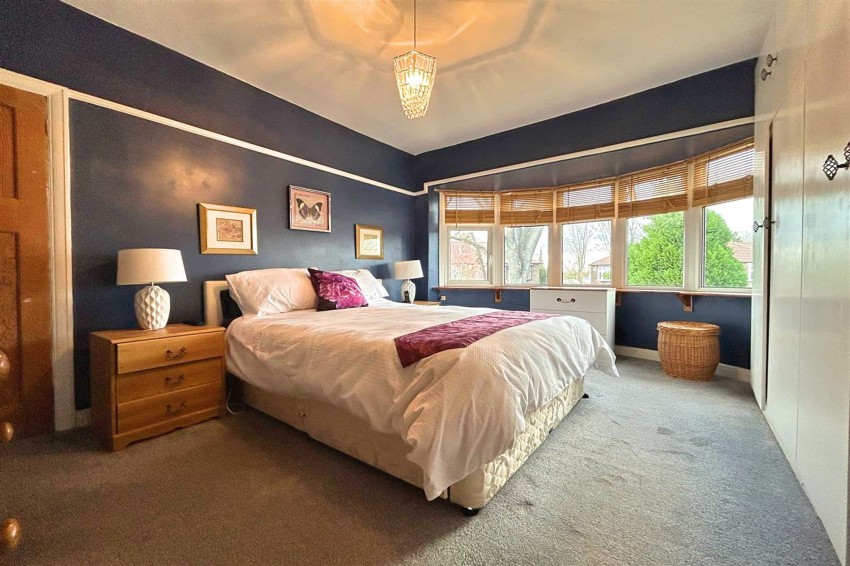 Images for Barnfield Crescent, Sale, M33