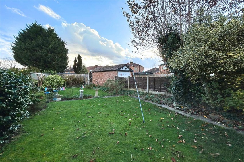 Images for Barnfield Crescent, Sale, M33
