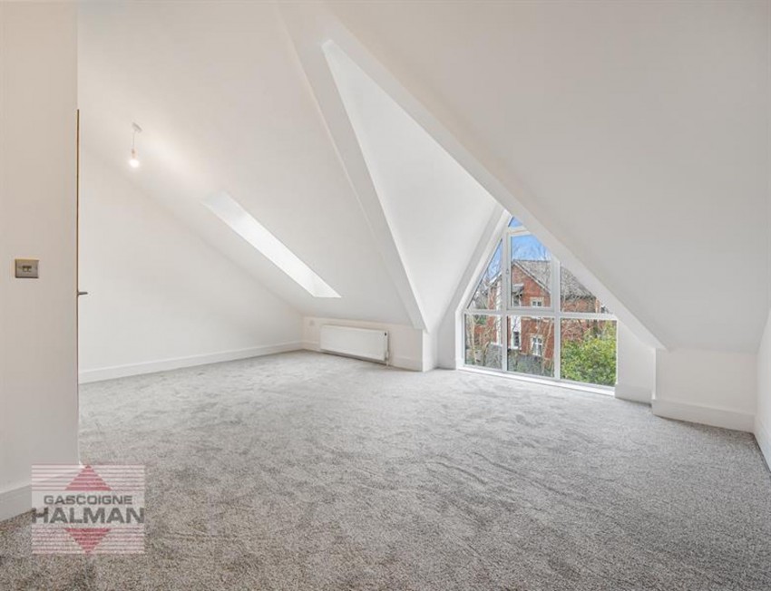 Images for Brooklands Crescent, Sale, M33