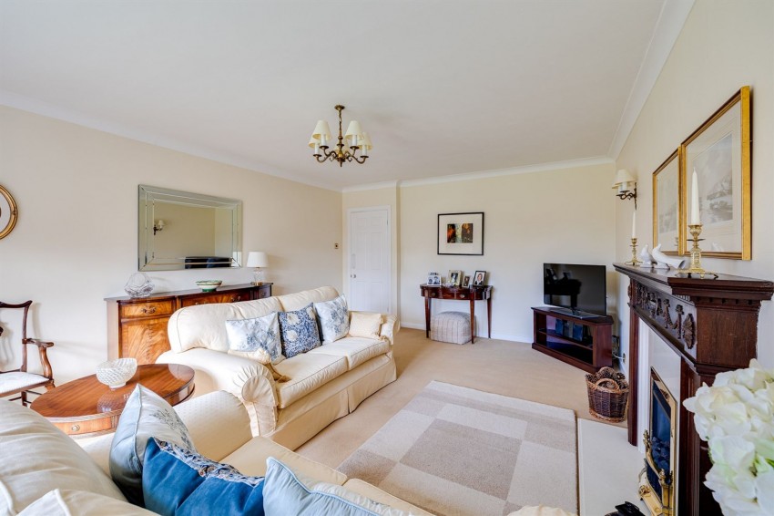 Images for Mill Lane, Great Barrow, CH3