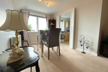 Images for Oakfield, Sale, M33