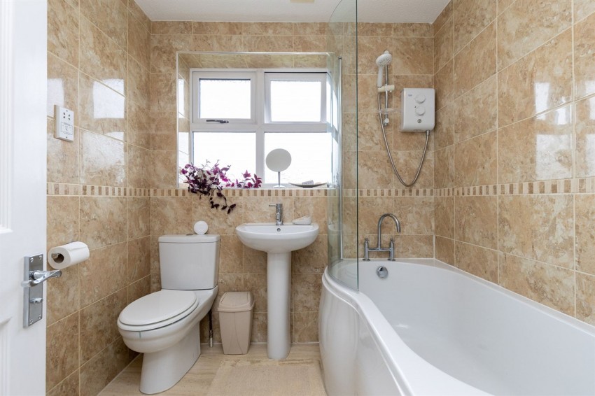 Images for Rue De Bohars, Tarporley, CW6