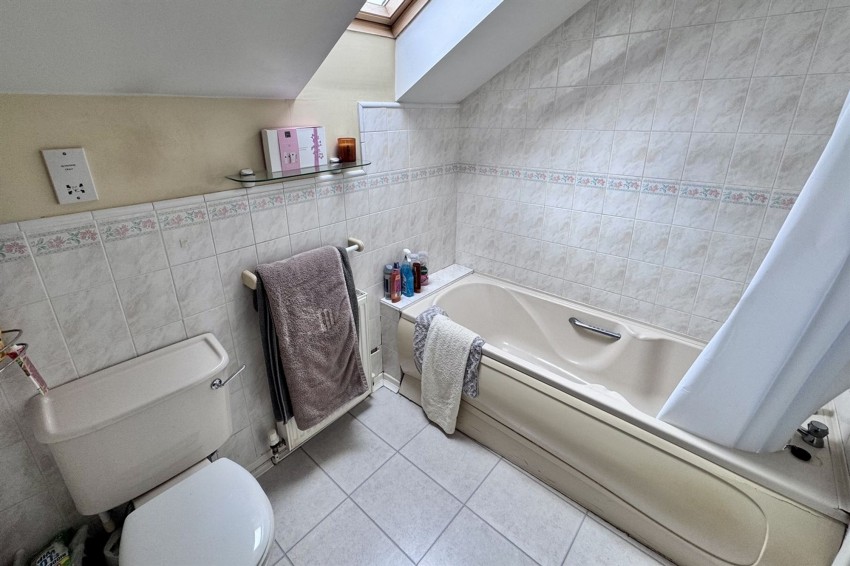 Images for Thomas Street, Glossop, SK13