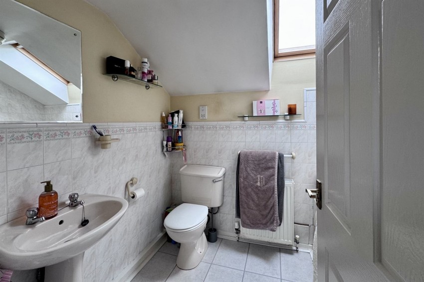 Images for Thomas Street, Glossop, SK13