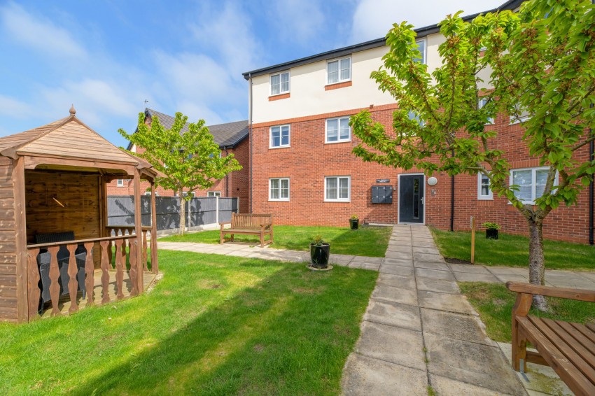 Images for Callender Way, Helsby, WA6