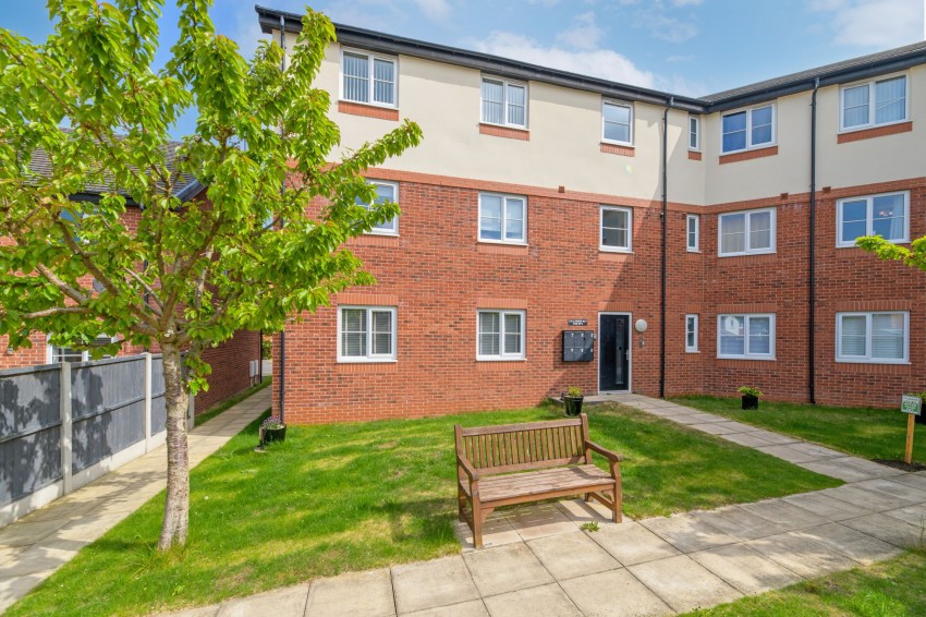 Images for Callender Way, Helsby, WA6