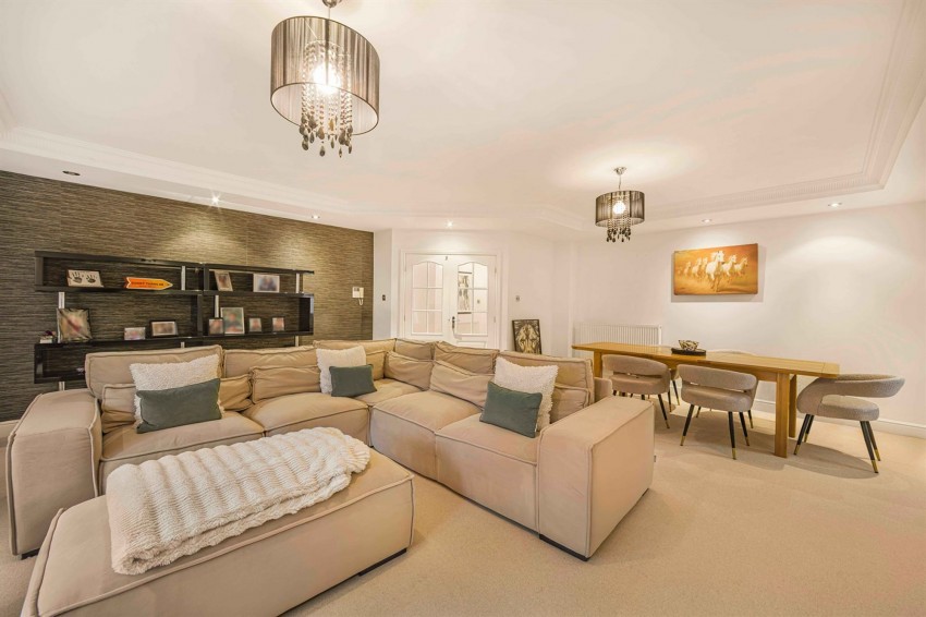 Images for The Springs, Bowdon, WA14