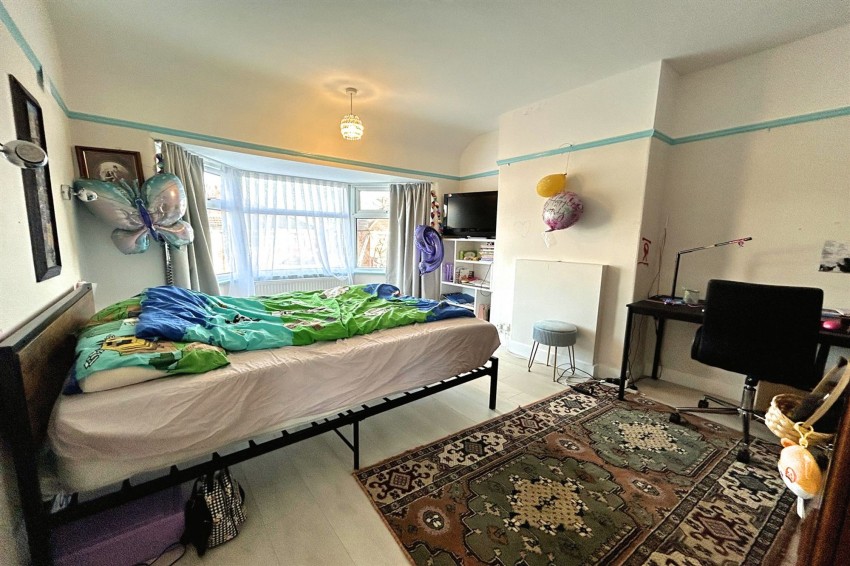 Images for Woodville Drive, Sale, M33