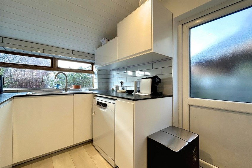 Images for Woodville Drive, Sale, M33