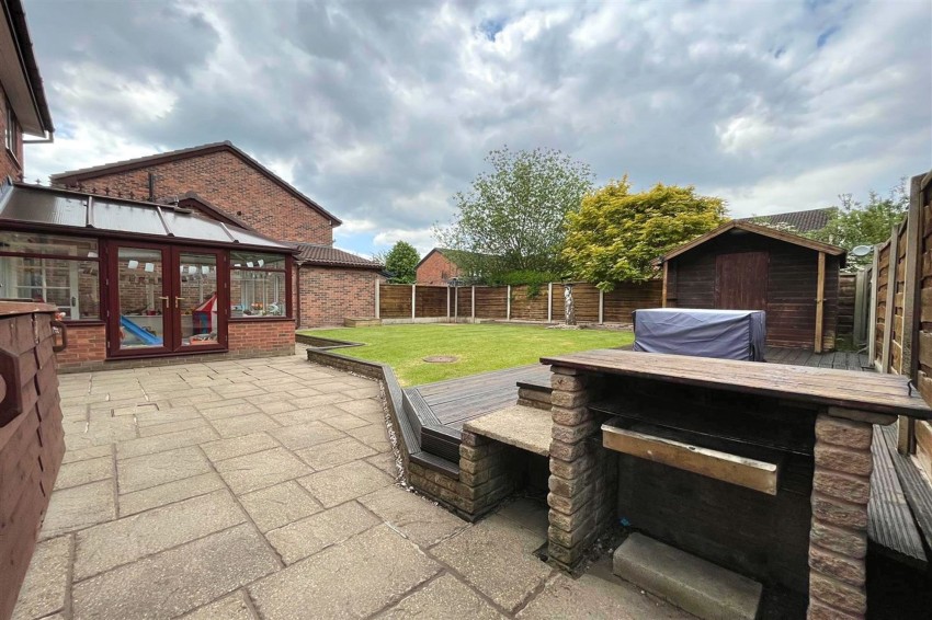 Images for Poolcroft, Sale, M33