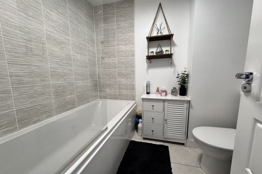 Images for Sovereign Way, Chapel-En-Le-Frith, SK23