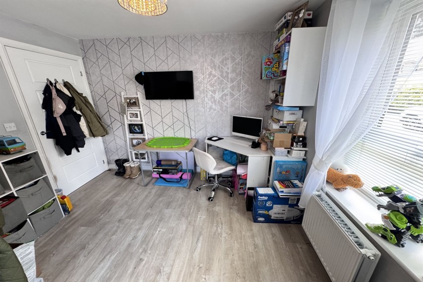 Images for Sovereign Way, Chapel-En-Le-Frith, SK23