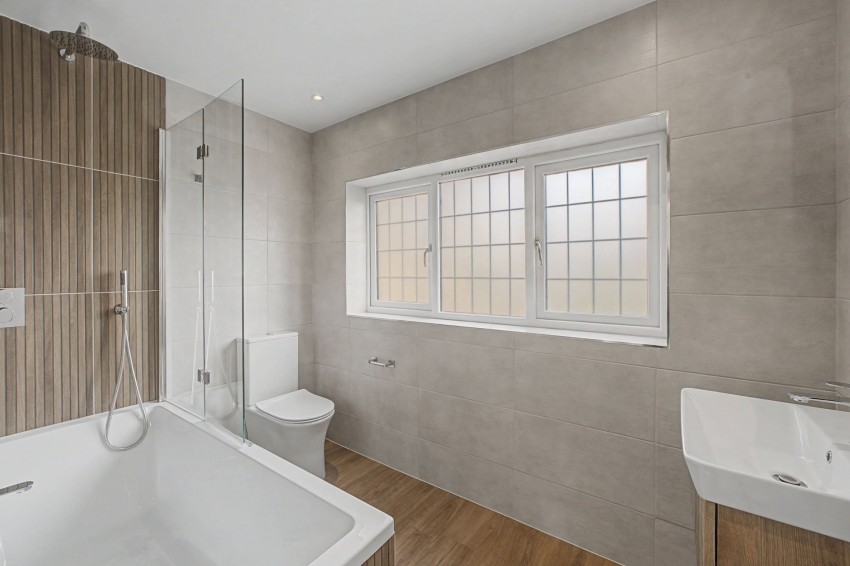 Images for Yew Tree Close, Prestbury, SK10