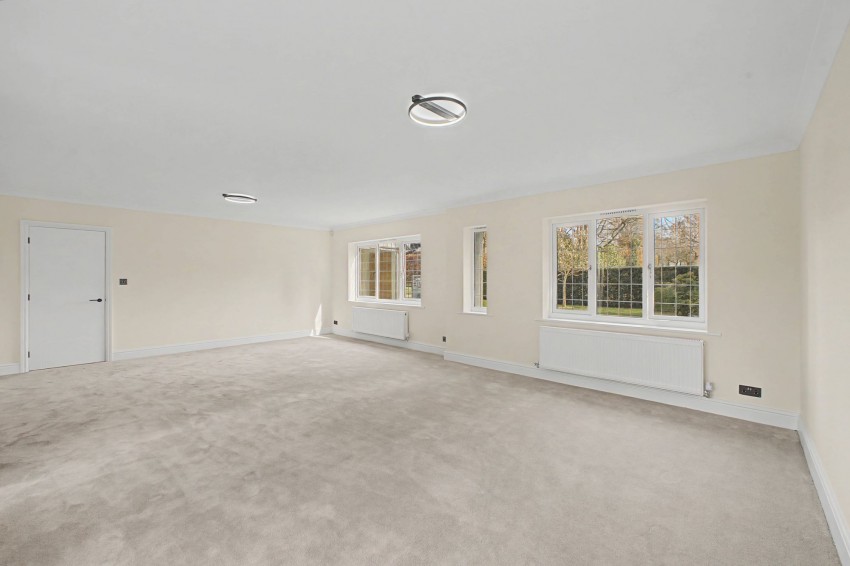 Images for Yew Tree Close, Prestbury, SK10