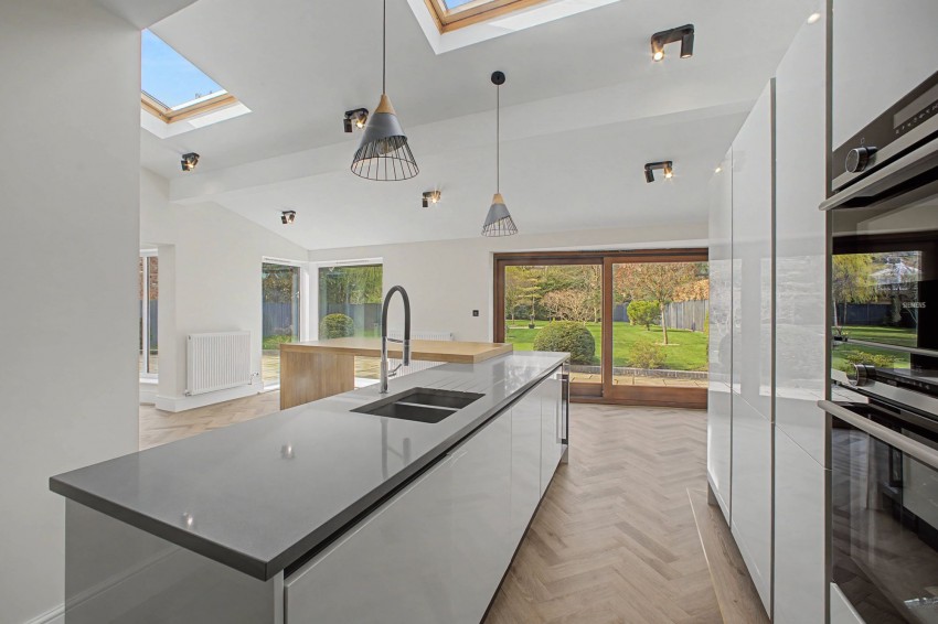 Images for Yew Tree Close, Prestbury, SK10