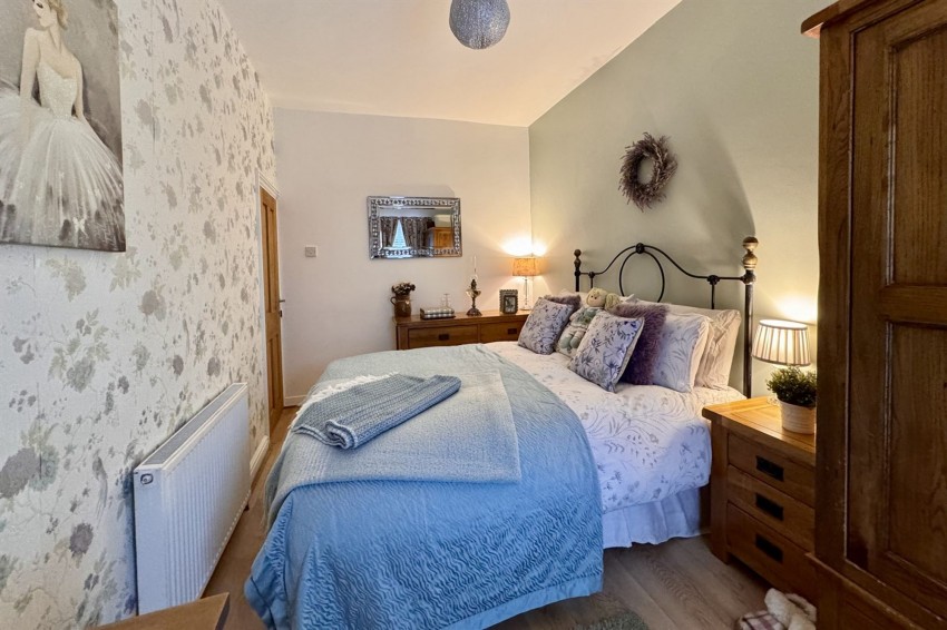 Images for Pikes Lane, Glossop, SK13