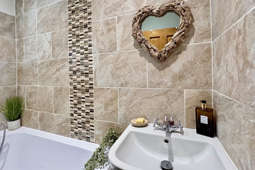 Images for Pikes Lane, Glossop, SK13