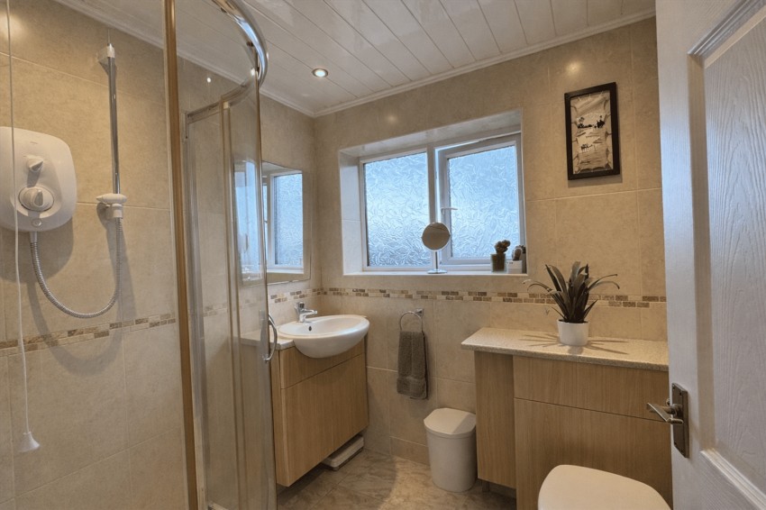 Images for Holly Bank, Hollingworth, SK14