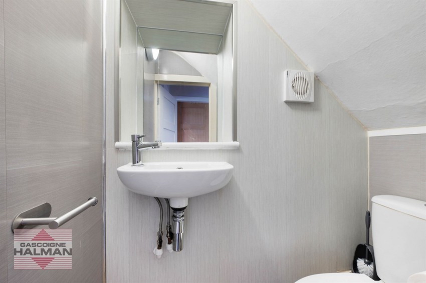 Images for Firs Road, Sale, M33