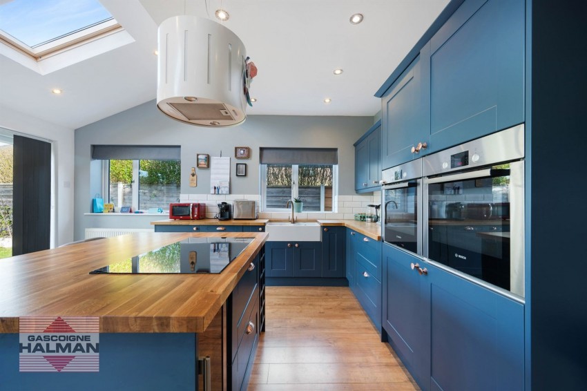 Images for Firs Road, Sale, M33