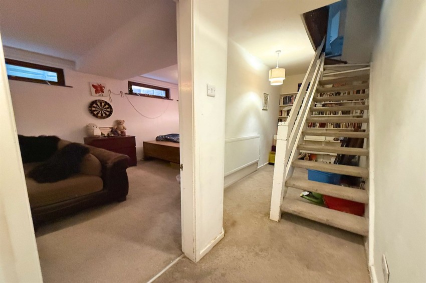 Images for Poplar Grove, Sale, M33