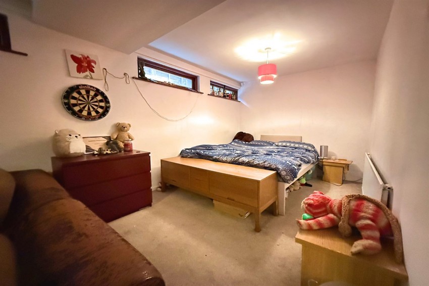 Images for Poplar Grove, Sale, M33