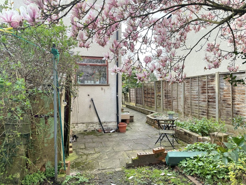 Images for Poplar Grove, Sale, M33