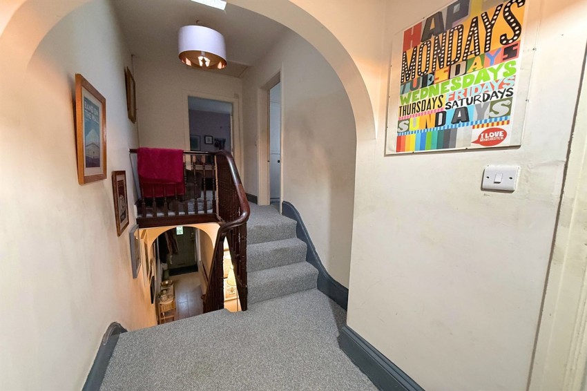 Images for Poplar Grove, Sale, M33