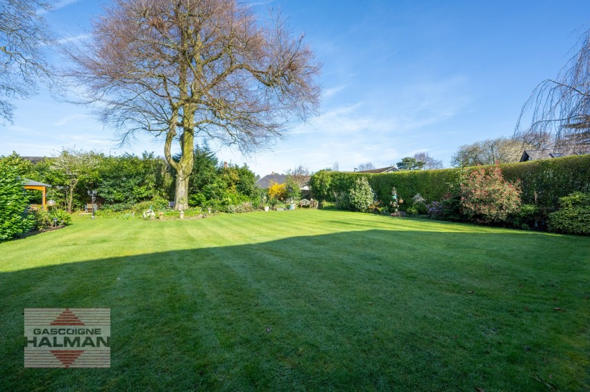 Images for Brookwood Avenue, Sale, M33
