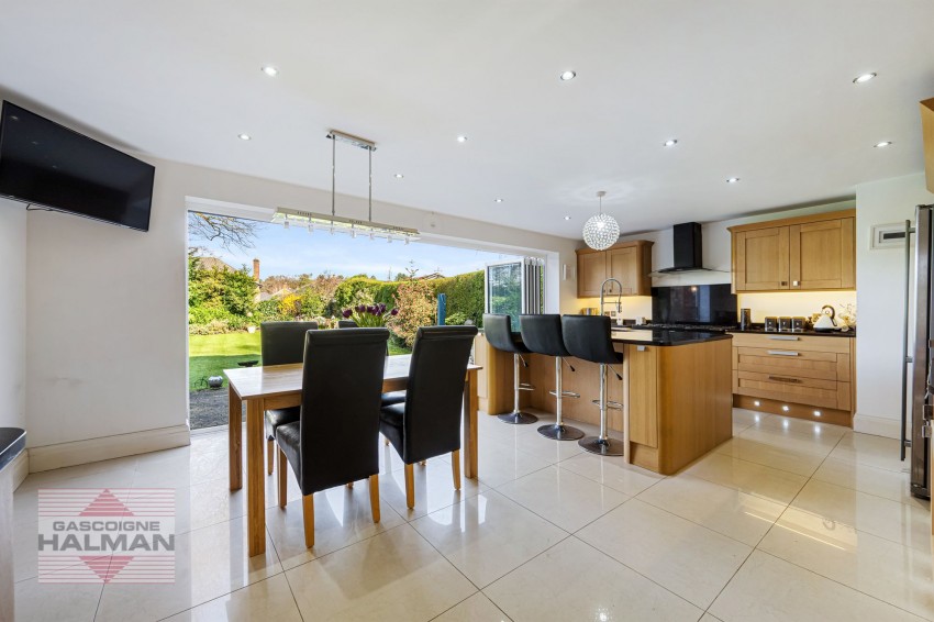 Images for Brookwood Avenue, Sale, M33