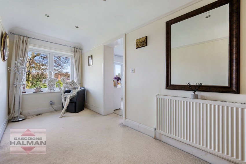 Images for Brookwood Avenue, Sale, M33