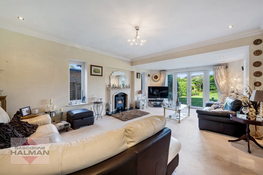 Images for Brookwood Avenue, Sale, M33