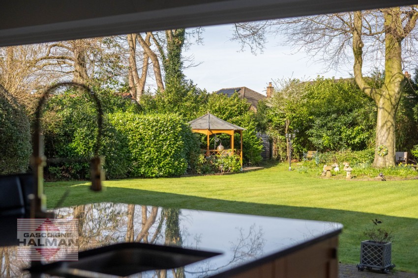 Images for Brookwood Avenue, Sale, M33