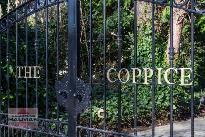 Images for Brookwood Avenue, Sale, M33