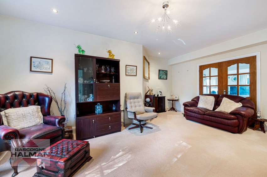 Images for Brookwood Avenue, Sale, M33
