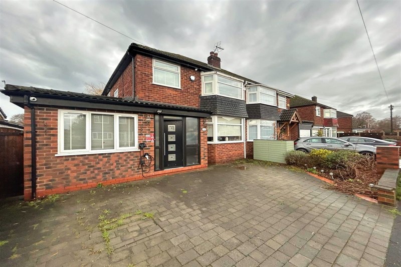 Ryefield Road, Sale, M33