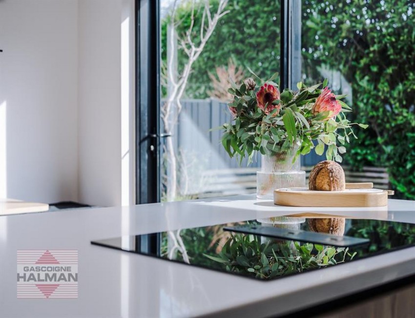 Images for Kingston Drive, Sale, M33