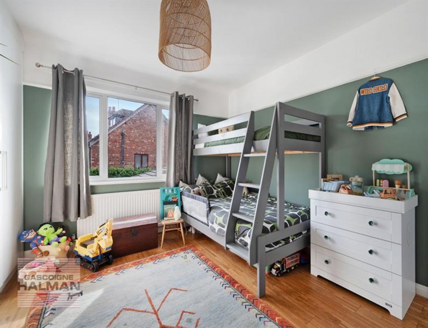 Images for Kingston Drive, Sale, M33