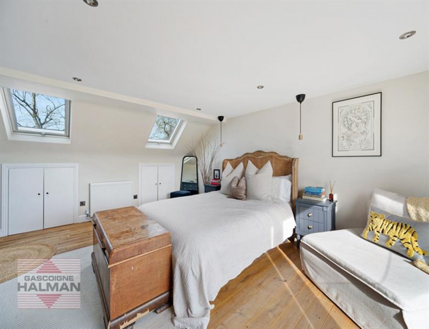 Images for Kingston Drive, Sale, M33