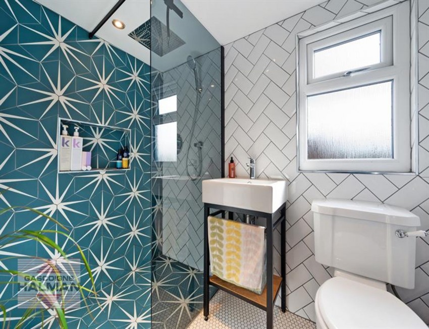 Images for Kingston Drive, Sale, M33