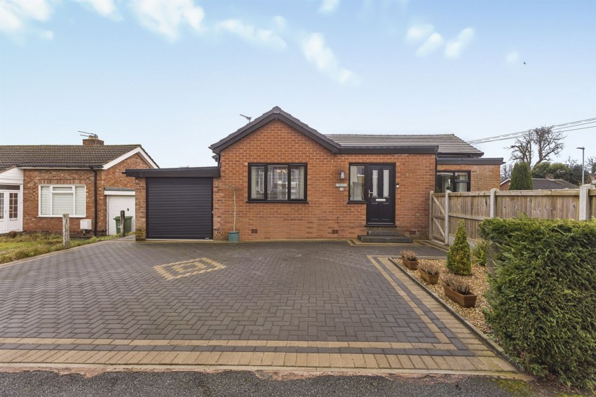 Images for Bollinbarn Drive, Macclesfield, SK10