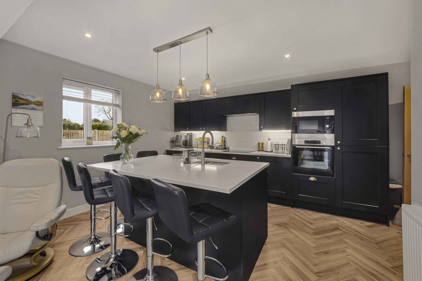 Images for Bollinbarn Drive, Macclesfield, SK10