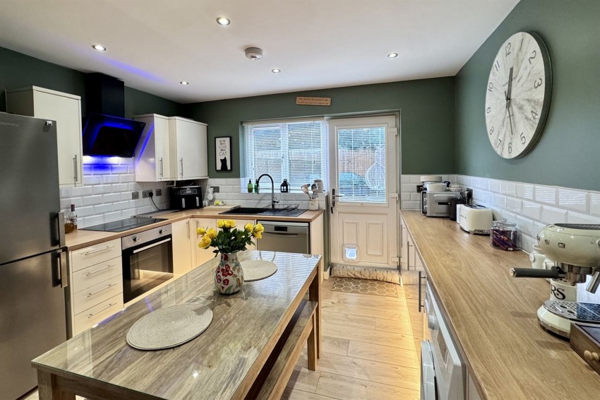 Images for John Walton Close, Glossop, SK13