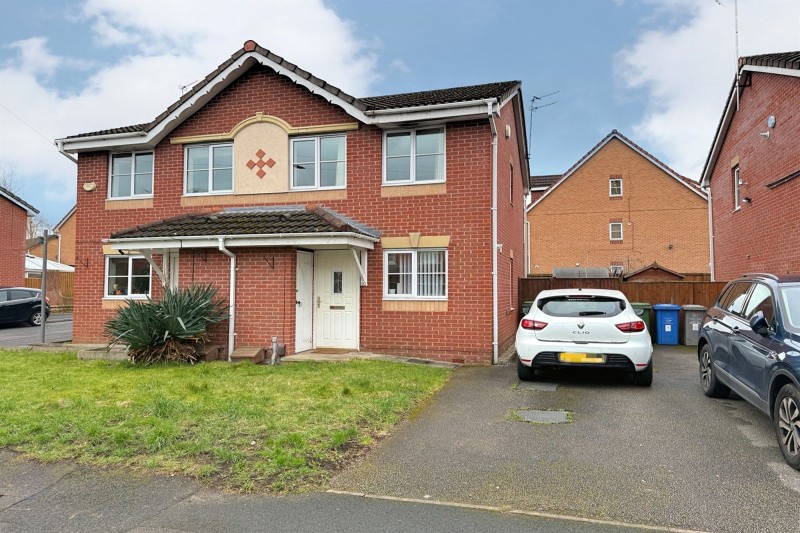 Urban Road, Sale, M33