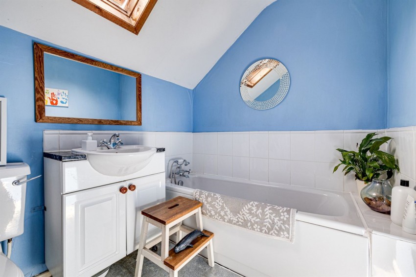 Images for Kingsley Road, Frodsham, WA6