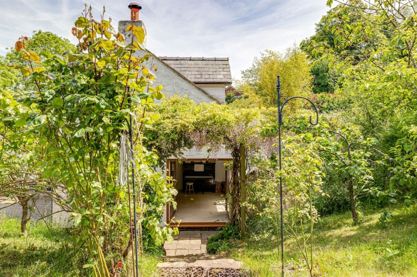 Images for Kingsley Road, Frodsham, WA6