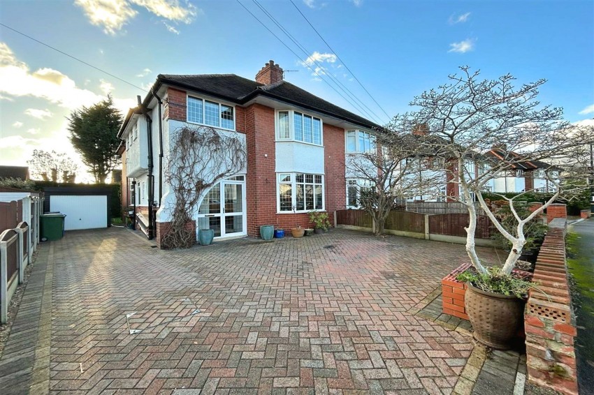 Images for Swaylands Drive, Sale, M33