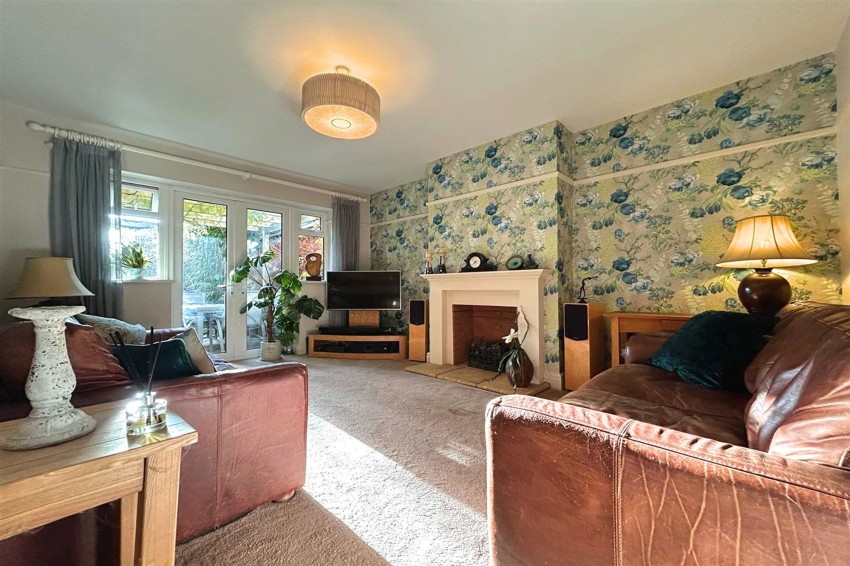 Images for Swaylands Drive, Sale, M33